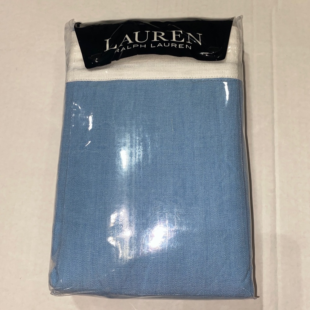 Ralph Lauren euro sham brand new blue linen with a white border - Picture 4 of 4